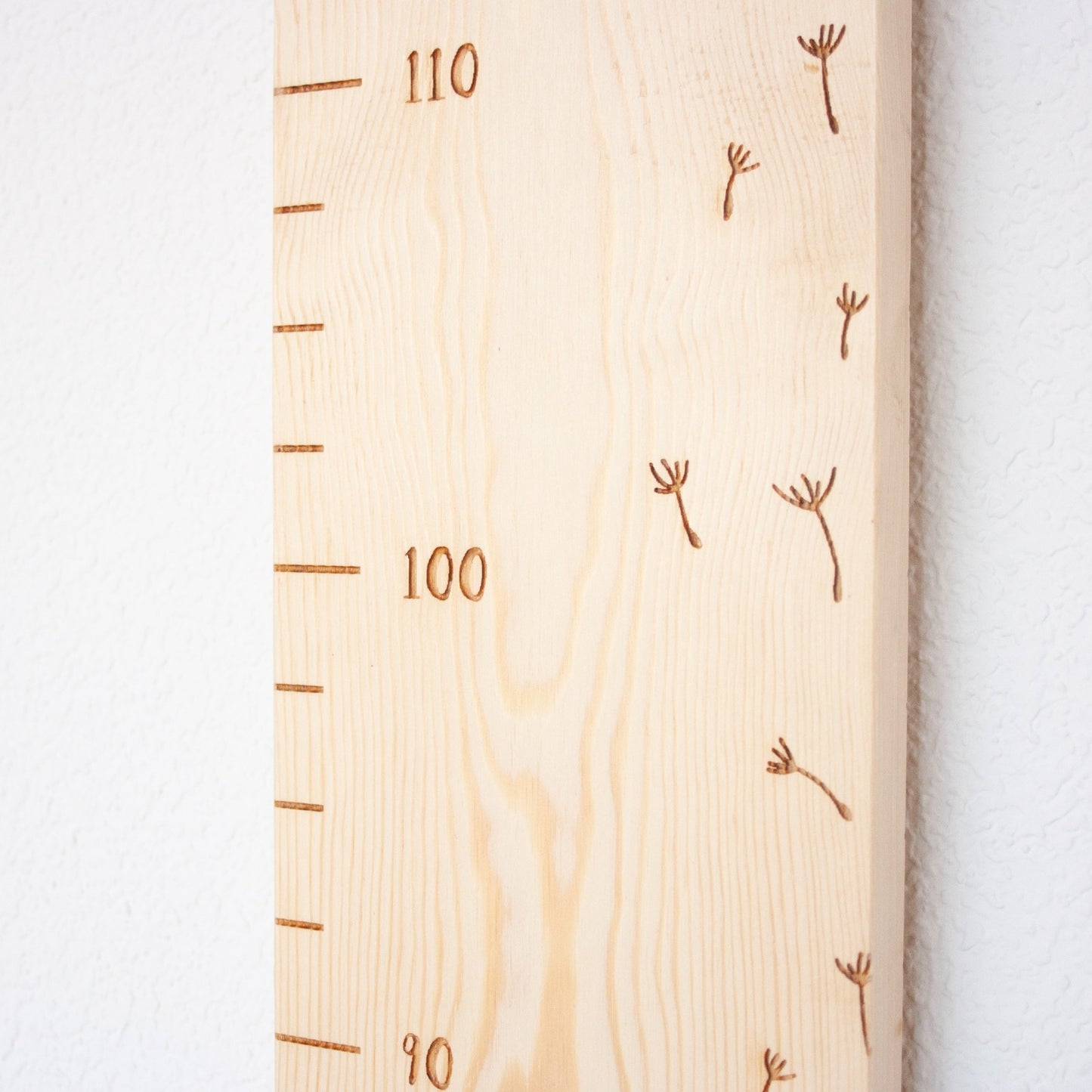 Medidor de madera personalizado - HUELLAS DE MADERA