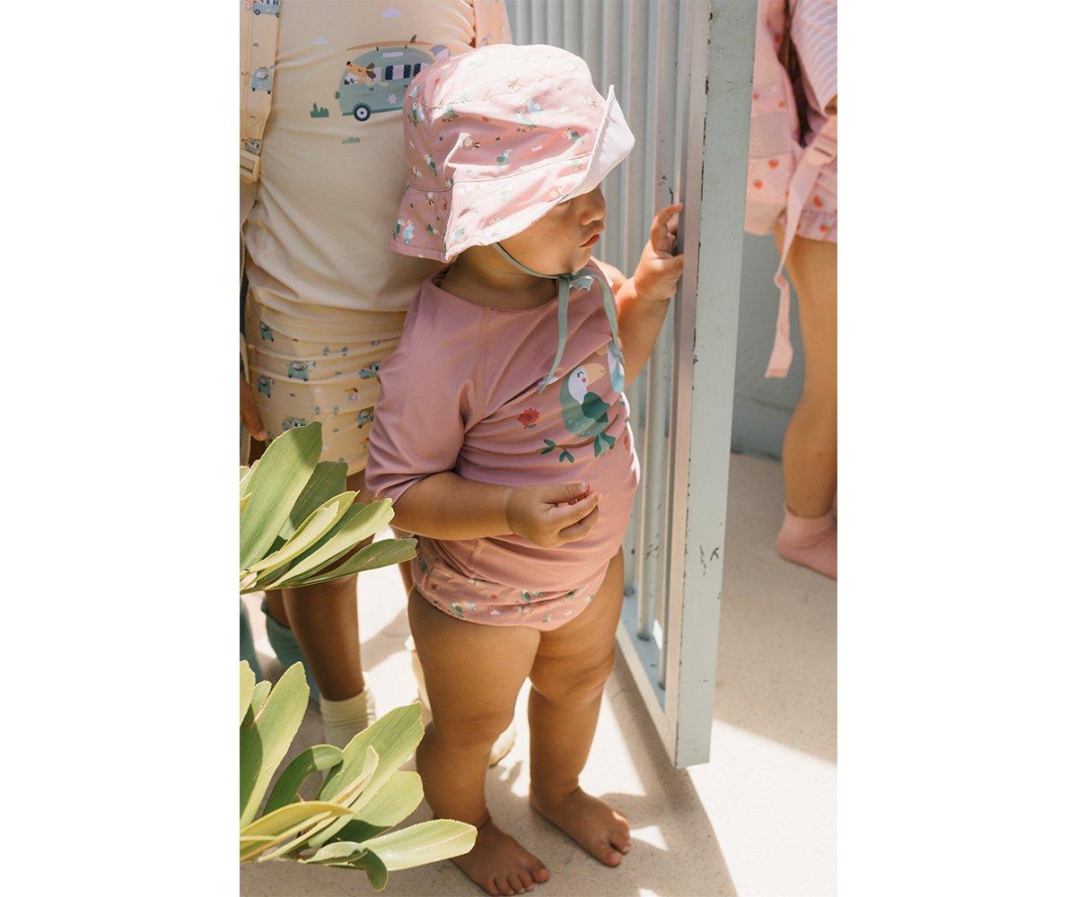 Camiseta con protección solar STRAWBERRIES- MONNËKA