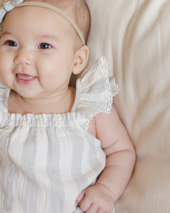 Romper estampado rayas azules- QUINCY MAE