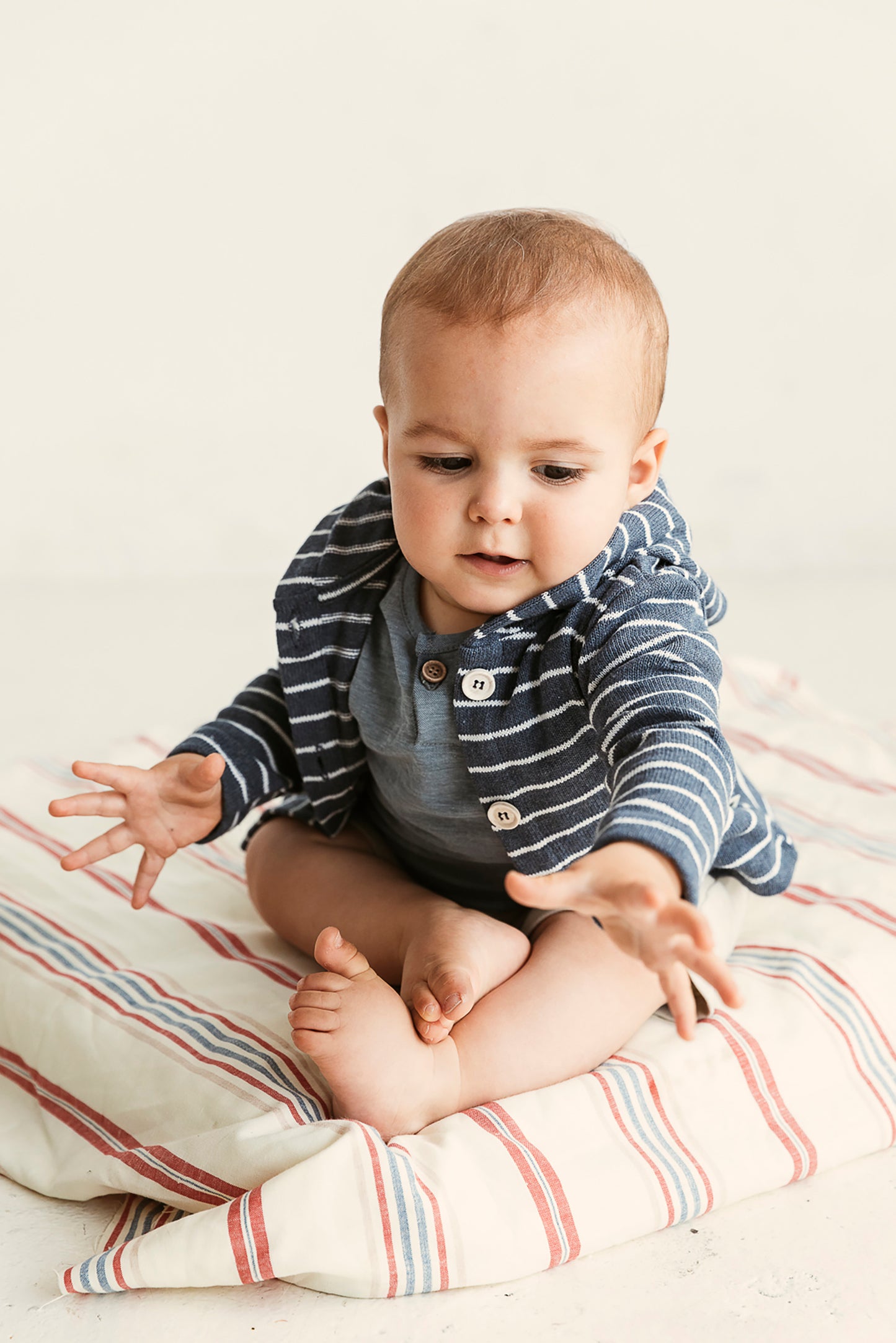 Camiseta botón a contraste- PETIT INDI