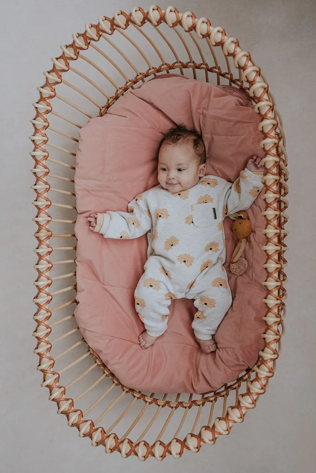 Mono de bebé con estampado de perro- SPROET & SPROUT