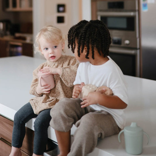 Taza didáctica con asas Rosa- MUSHIE