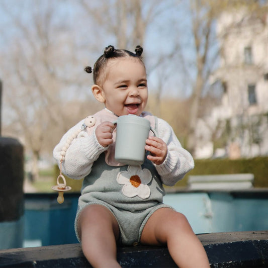 Taza didáctica con asas Verde- MUSHIE