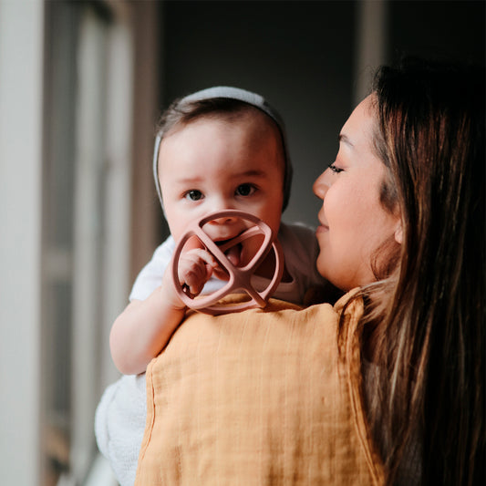 Mordedor silicona Bola Terracota- MUSHIE