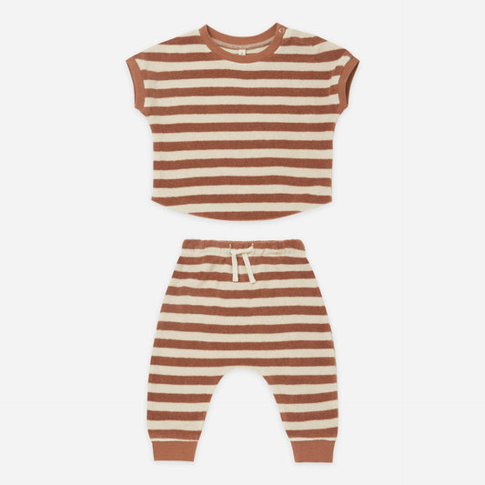 Conjunto de camiseta y pantalón rizo de rayas - Quincy Mae