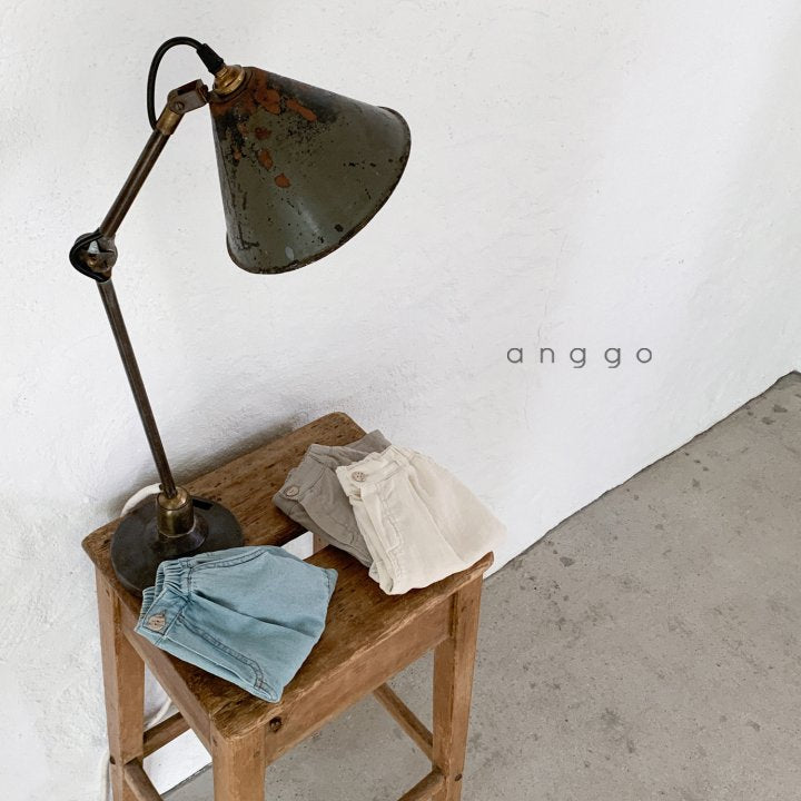 Pantalón natural con botón- Angoo