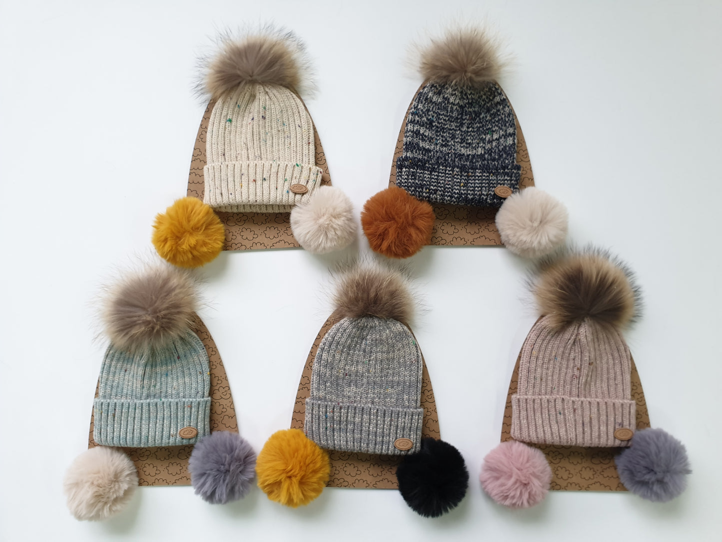 Gorro canalé jaspeado con pompones intercambiables - Monnuage
