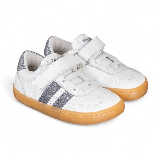 Deportiva Blanca y Plata- CHETTO