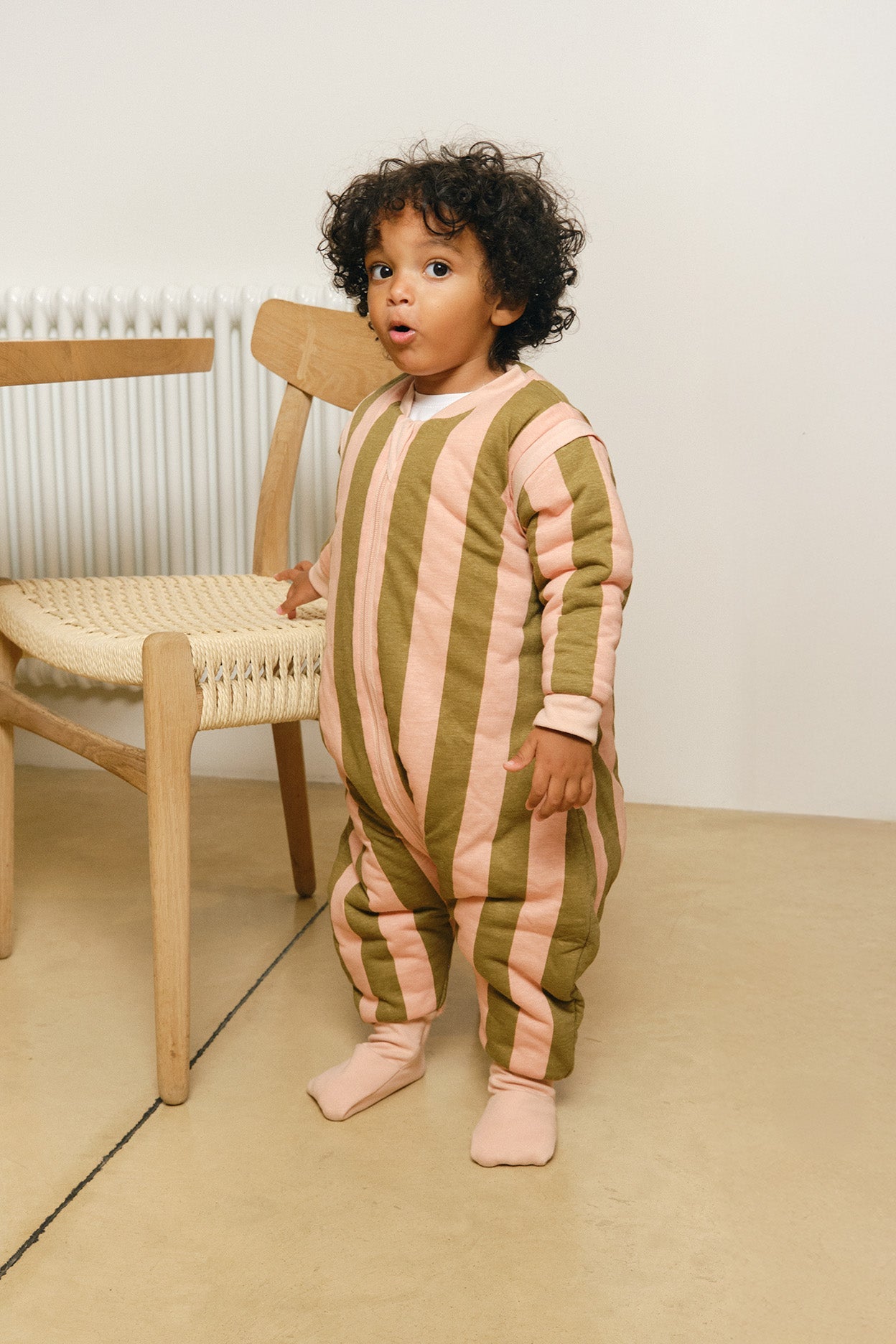 Pijama manta con mangas y calcetines antideslizantes - Khaki & Rose Stripes - TOG 2.5 - MOLIS & CO