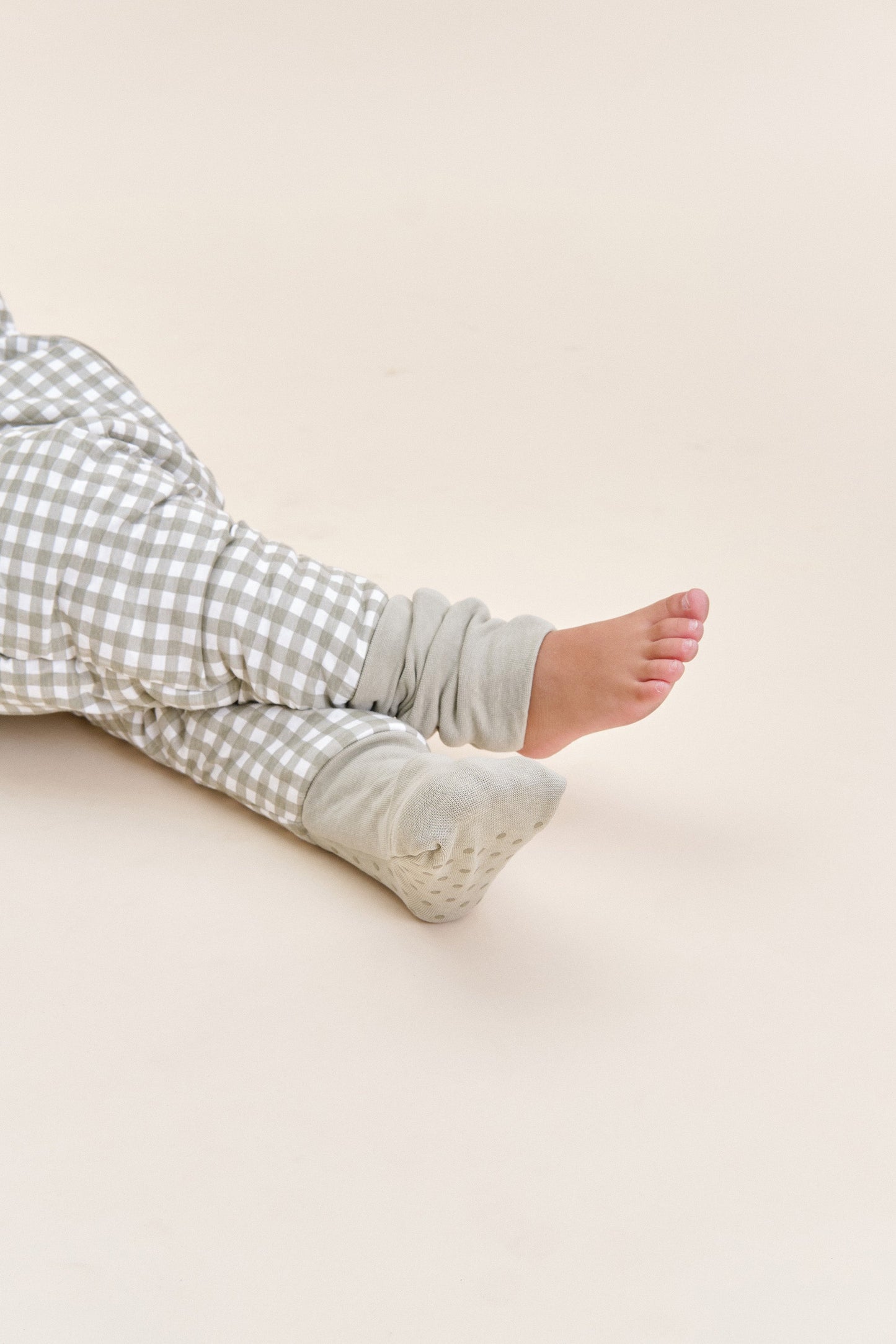 Pijama manta con mangas y calcetines antideslizantes - Mint Tea - TOG 2.5- MOLIS & CO