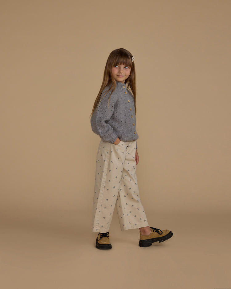 Pantalón de sarga estampado flores - RYLEE + CRU