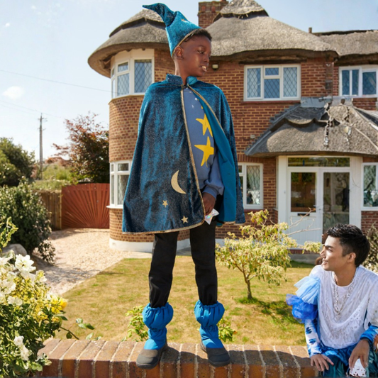 Capa de Noche Estrellada con Sombrero- GREAT PRETENDERS