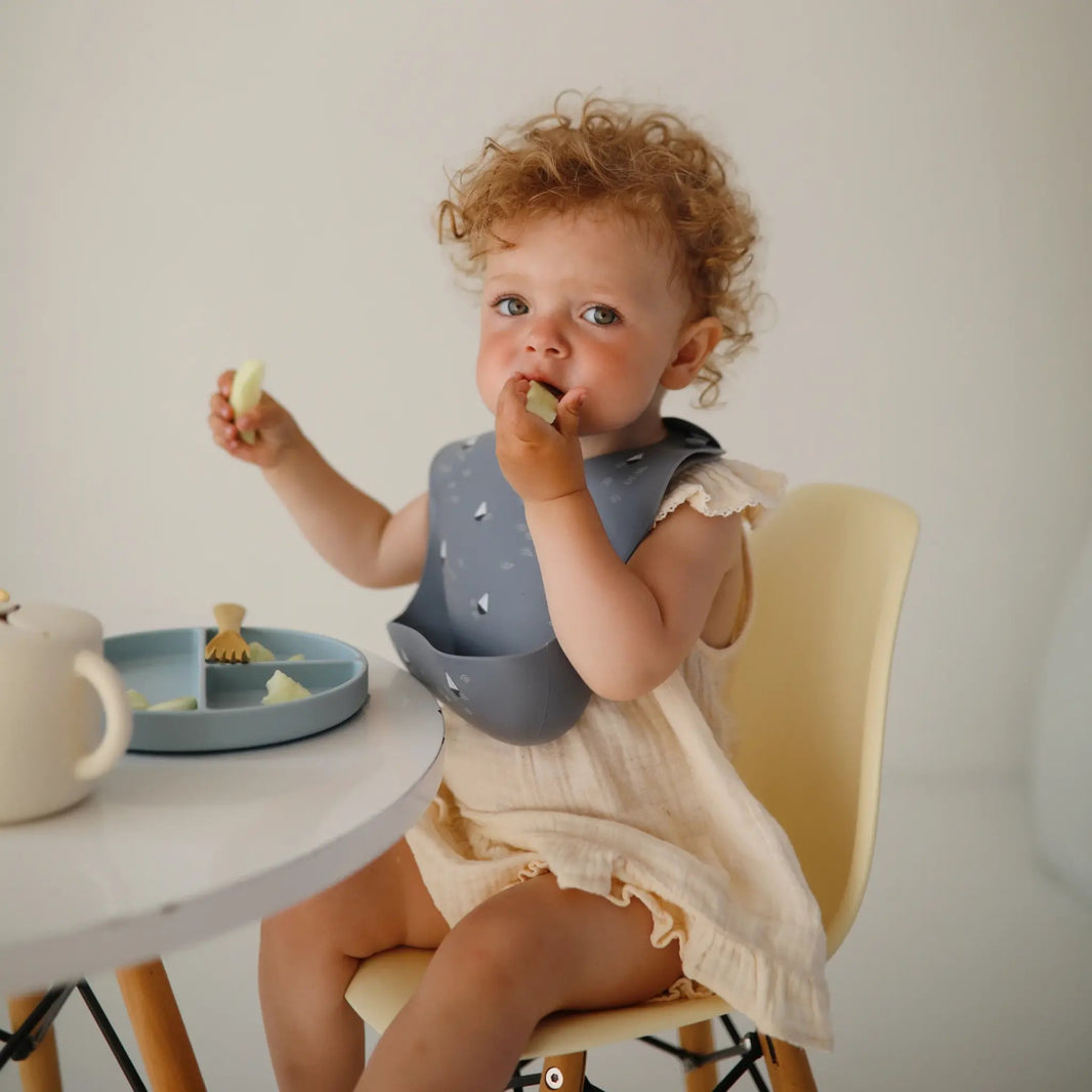 Babero silicona estampado Barcos- MUSHIE