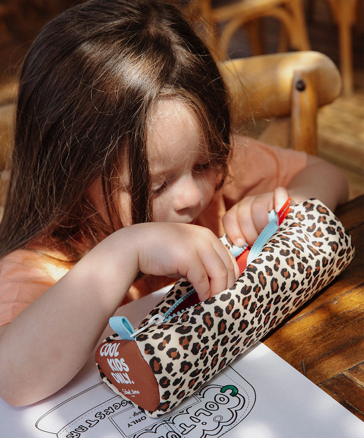 Estuche LEOPARDO- HELLO HOSSY